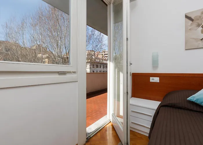 罗马拉斯提弗列里莱旅馆 招待所