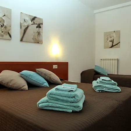 게스트하우스 Trastevere Relais 3*